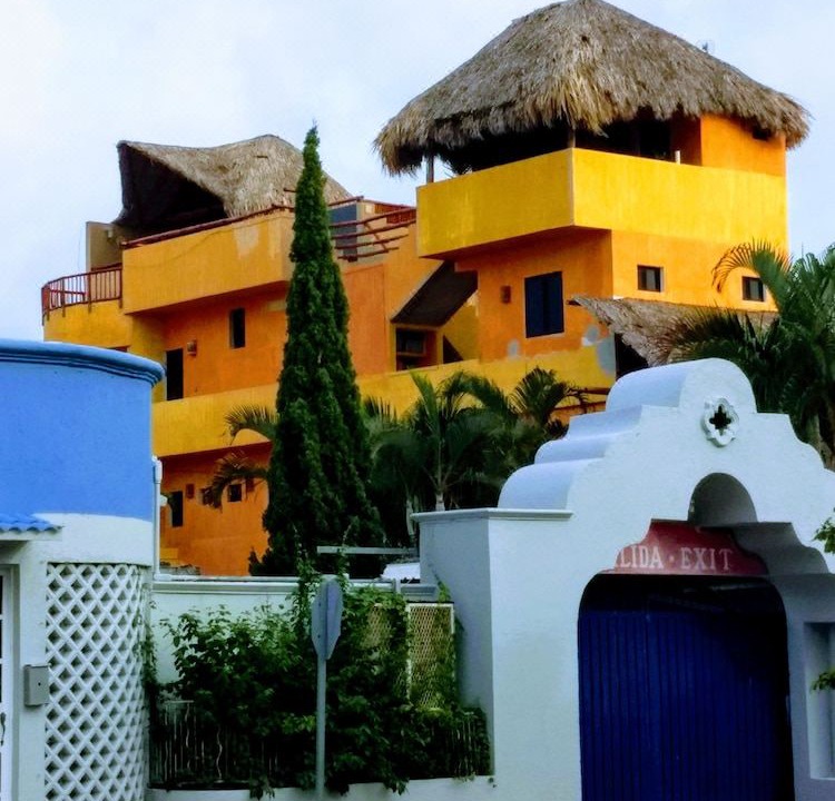 Photo of Buildings in Colonia Emiliano Zapata