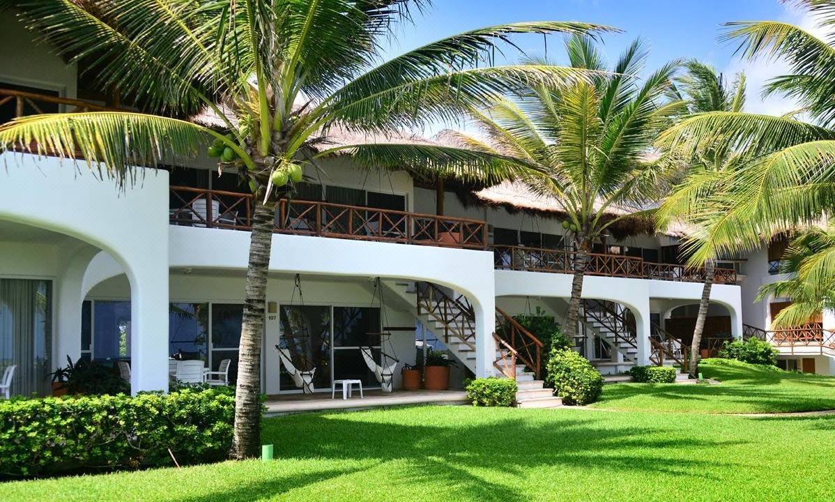 Photo of Buildings in Akumal
