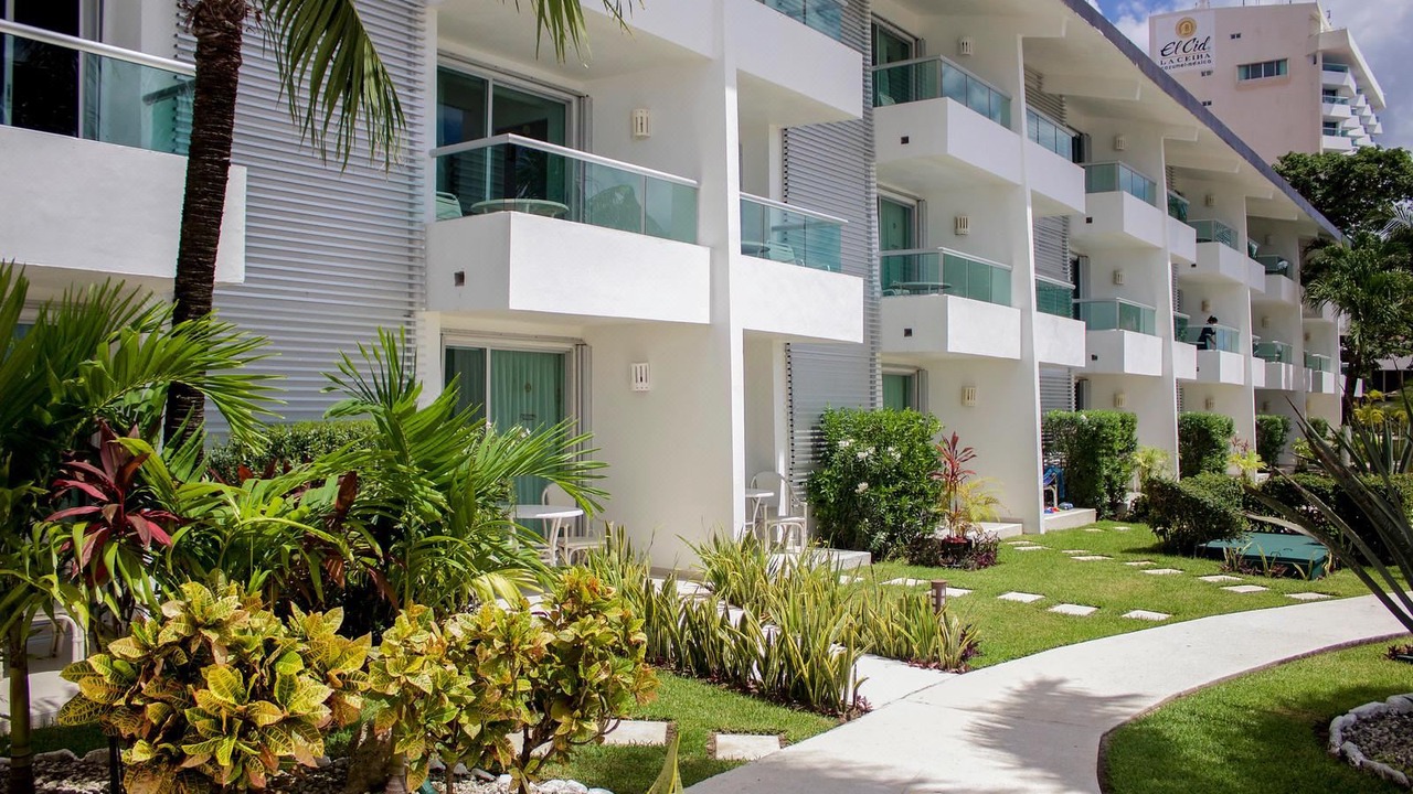 Photo of Buildings in Cozumel