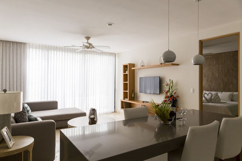 Photo of Livingroom in Downtown