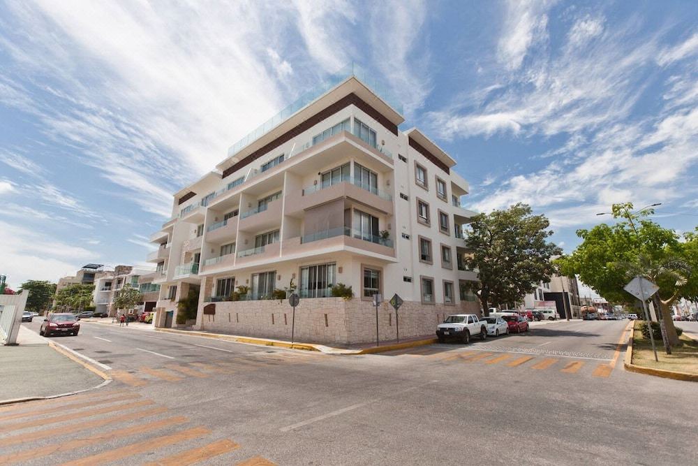 Photo of Buildings in Gonzalo Guerrero