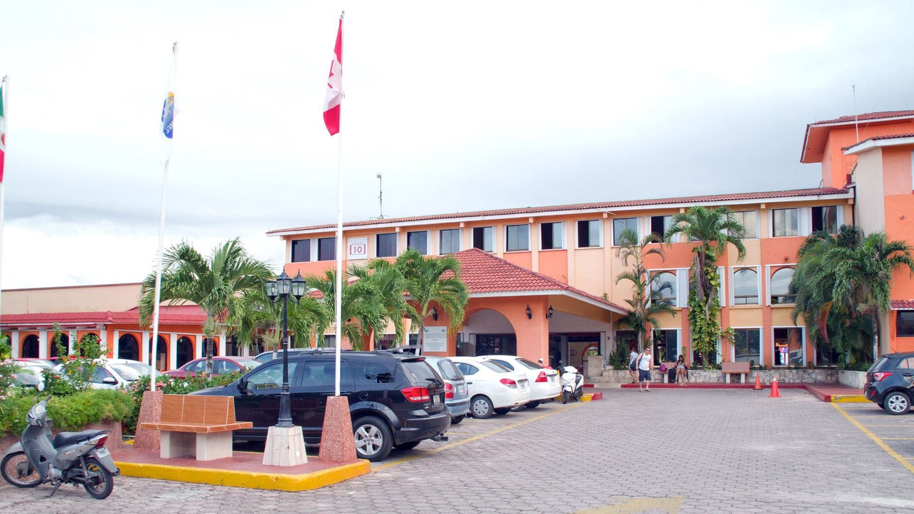Photo of Buildings in Colonos Cuzamil