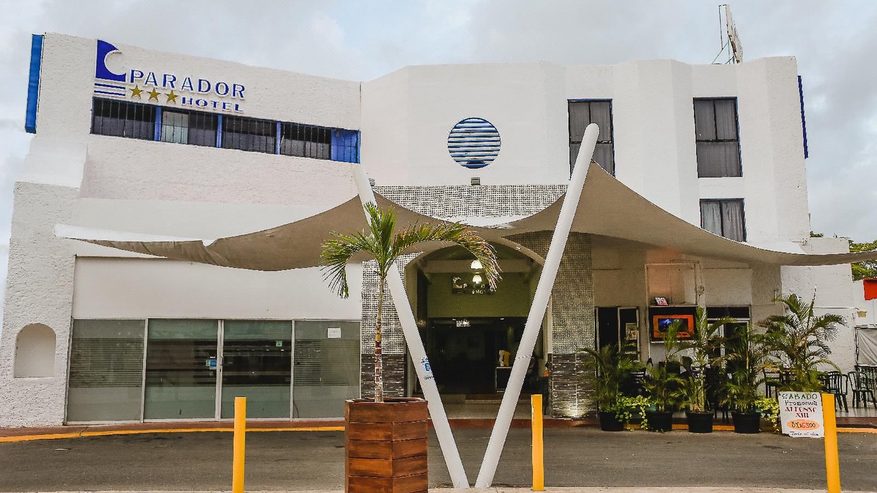 Photo of Buildings in Avenida Tulum