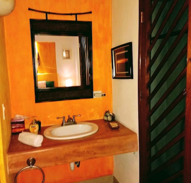 Photo of Bathroom in Colonia Emiliano Zapata