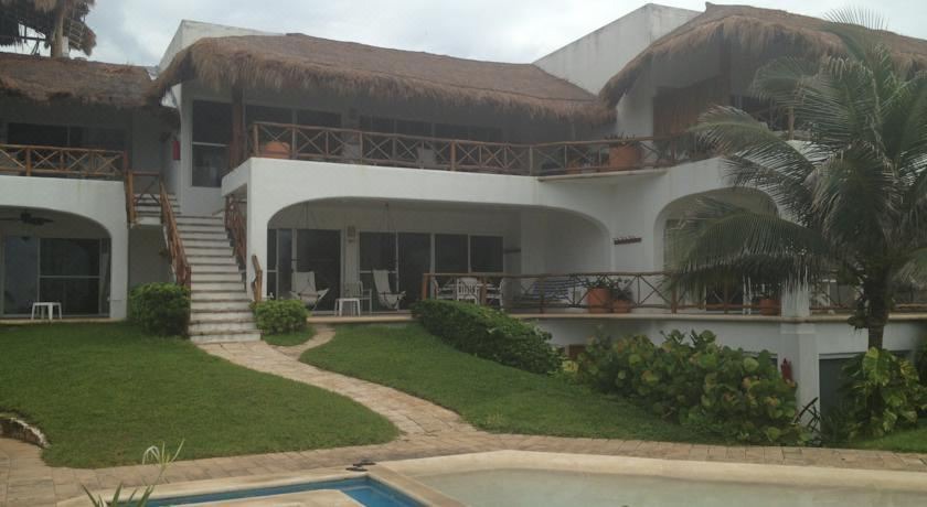 Photo of Buildings in Akumal