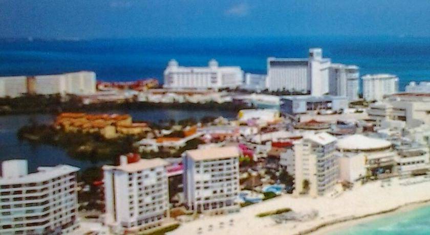 Photo of Others in Punta Cancun