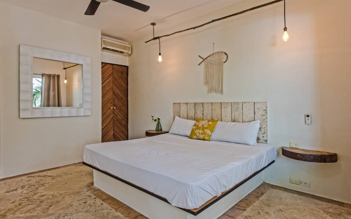 Photo of Bedroom in 12th Street