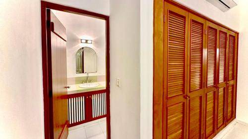 Photo of Bathroom in Playacar Fase I