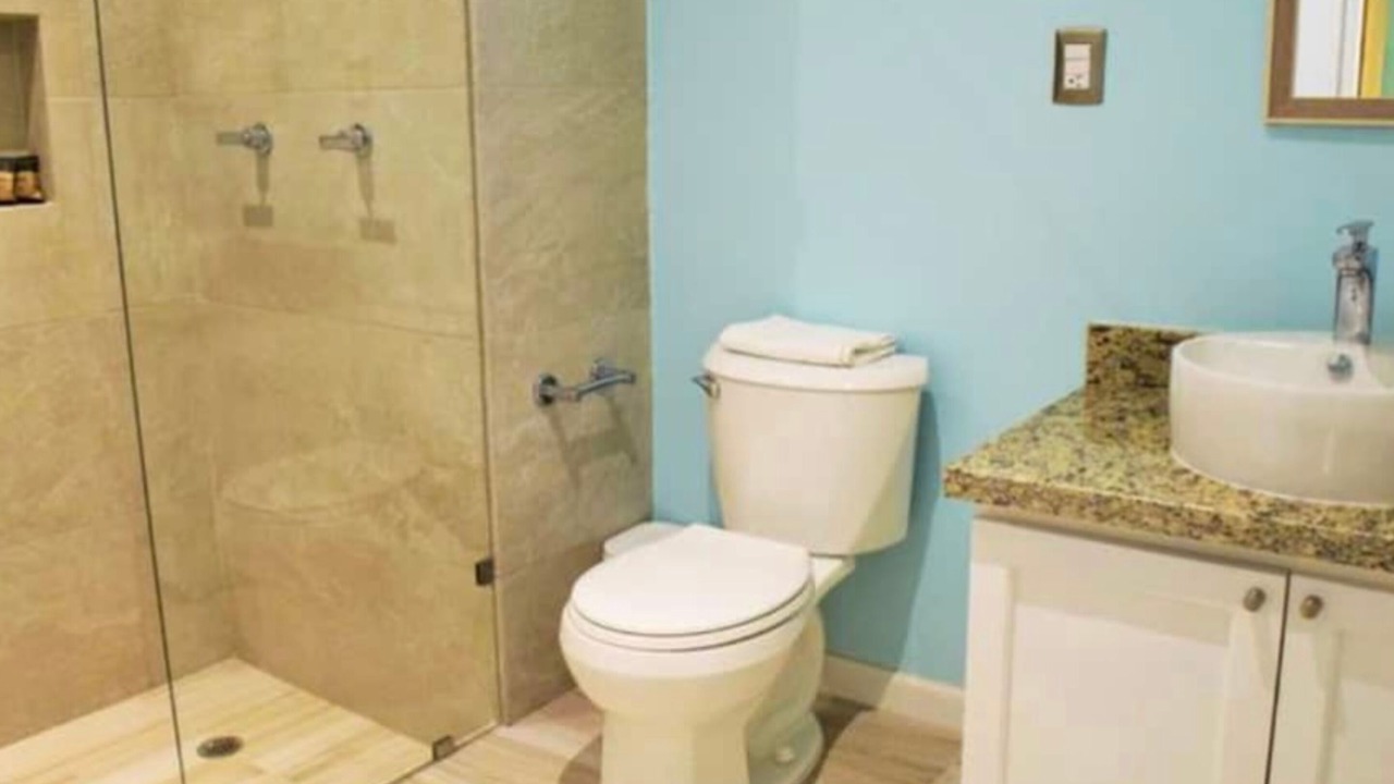 Photo of Bathroom in Salinas