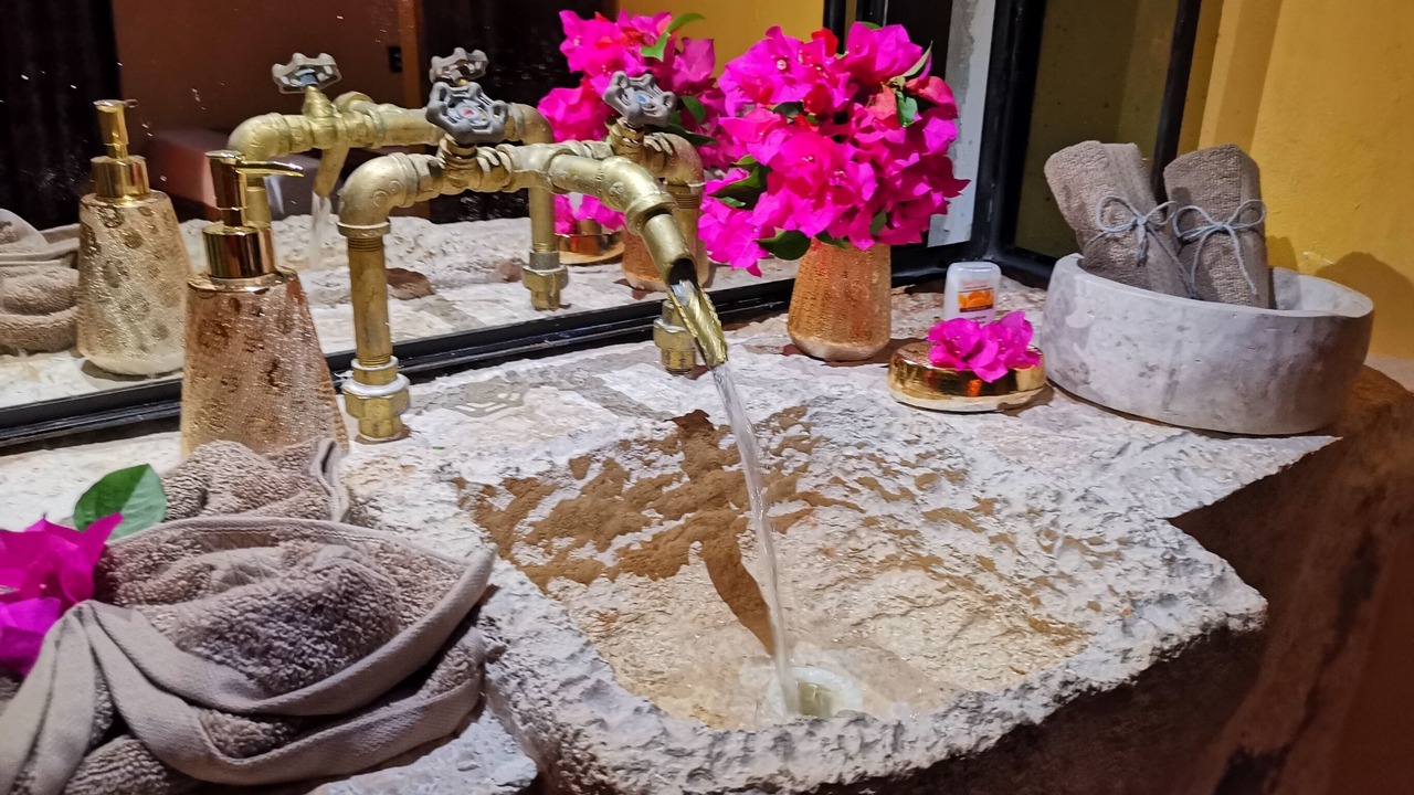 Photo of Bathroom in Thosuco