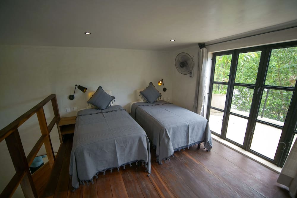 Photo of Bedroom in Francisco Uh May