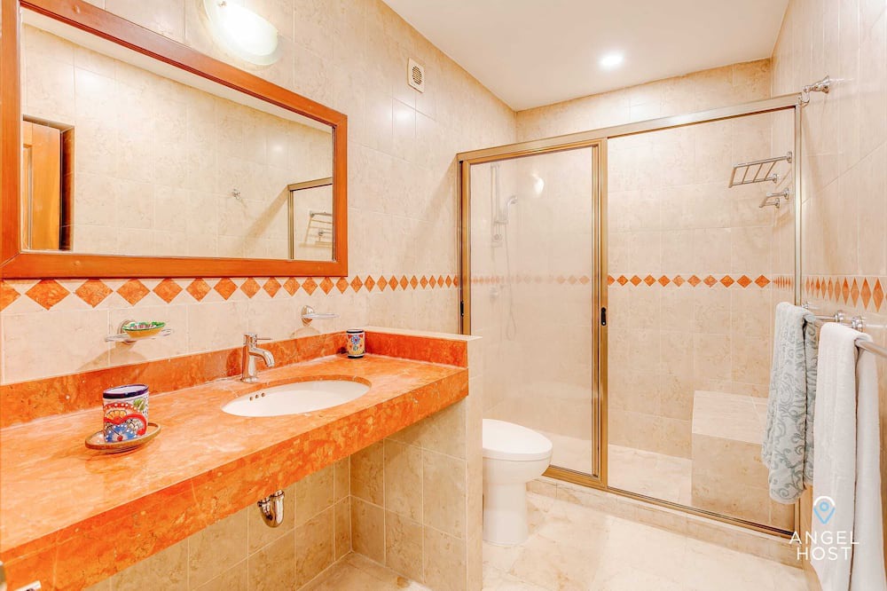 Photo of Bathroom in Playacar