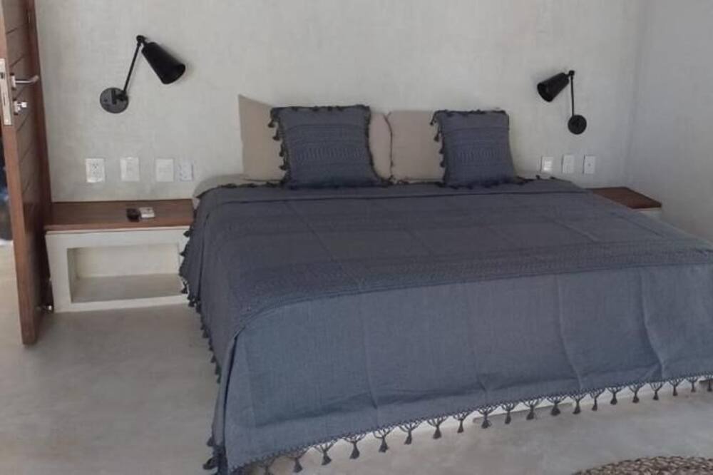 Photo of Bedroom in Francisco Uh May