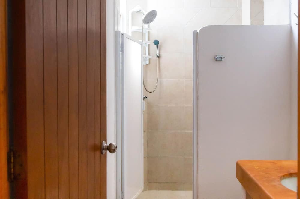 Photo of Bathroom in 12th Street