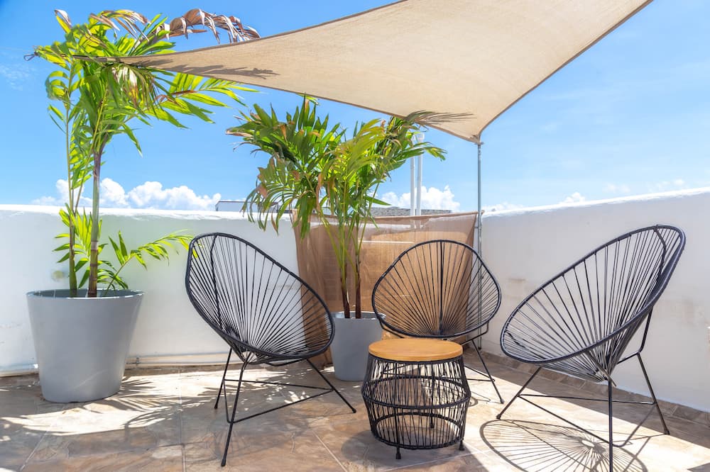 Photo of Patio Balcony in 12th Street