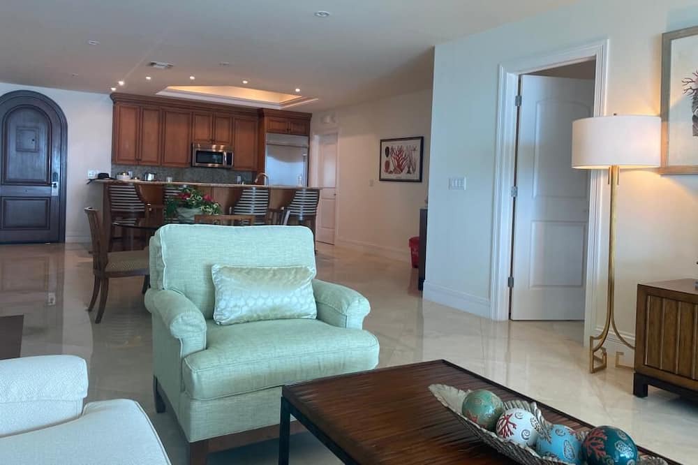 Photo of Livingroom in Costa Maya
