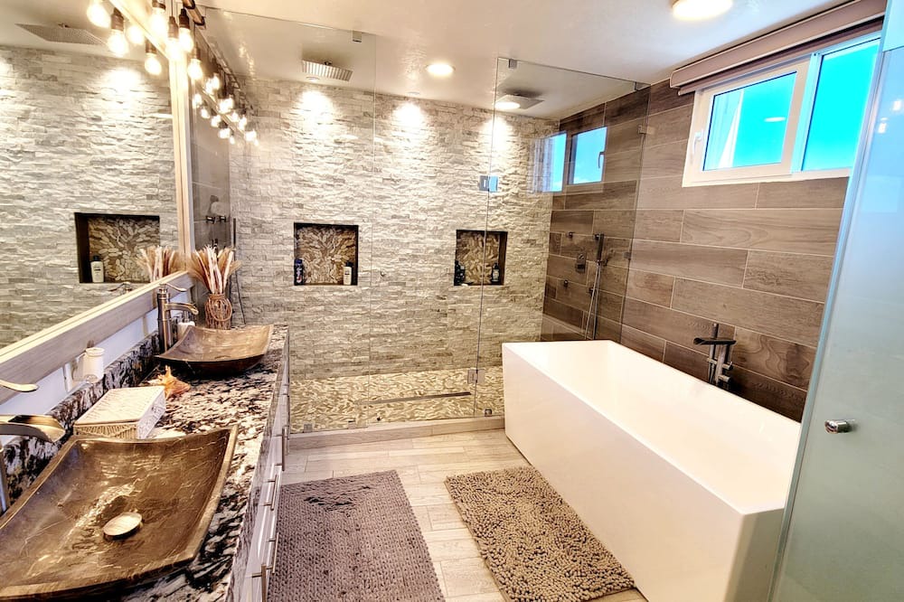 Photo of Bathroom in Zona Hotelera Norte