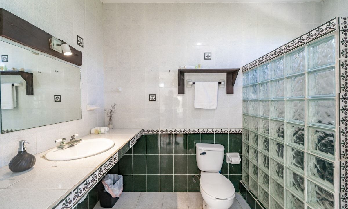 Photo of Bathroom in El Placer