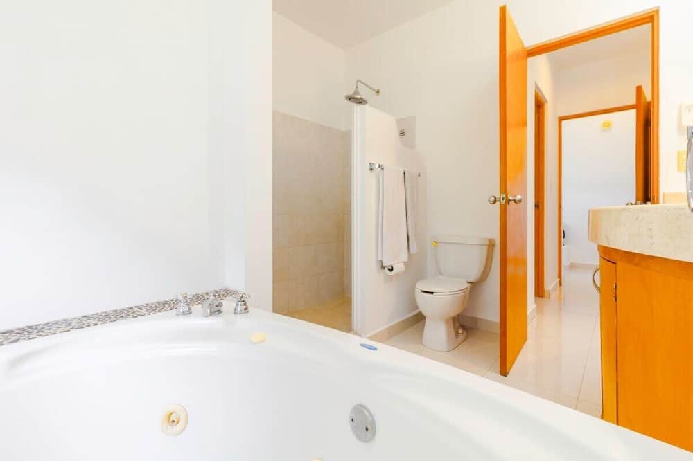 Photo of Bathroom in Playacar