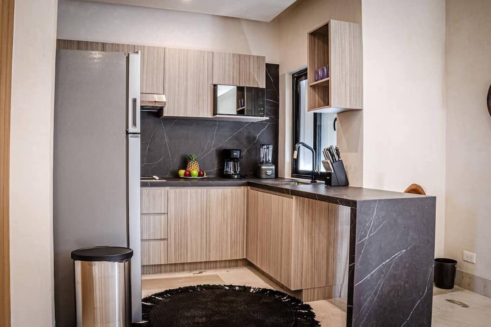 Photo of Kitchen in 12th Street
