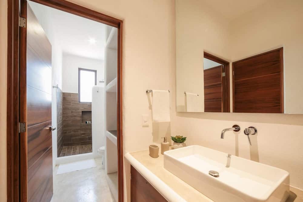Photo of Bathroom in Buenavista