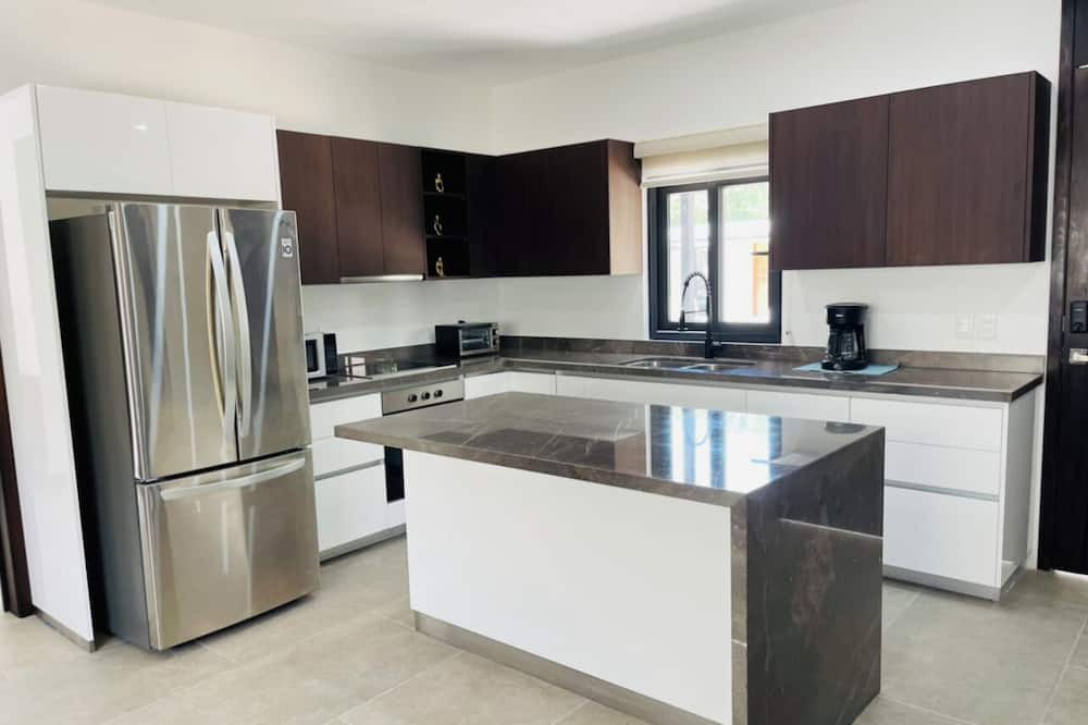 Photo of Kitchen in Tankah