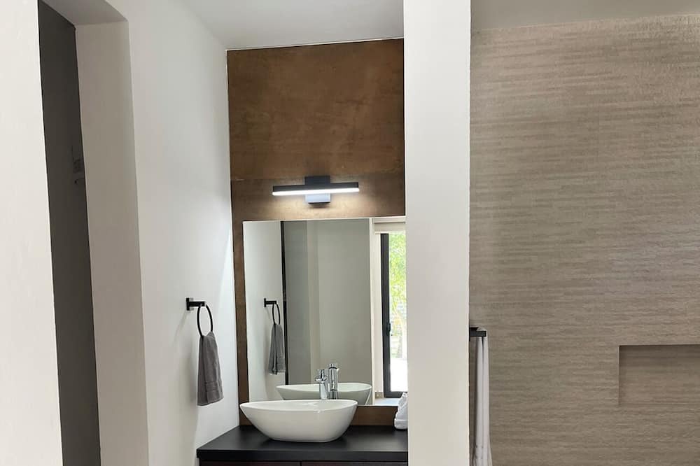 Photo of Bathroom in Tankah