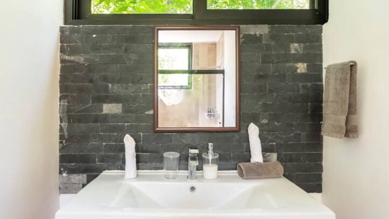 Photo of Bathroom in Ekbalan