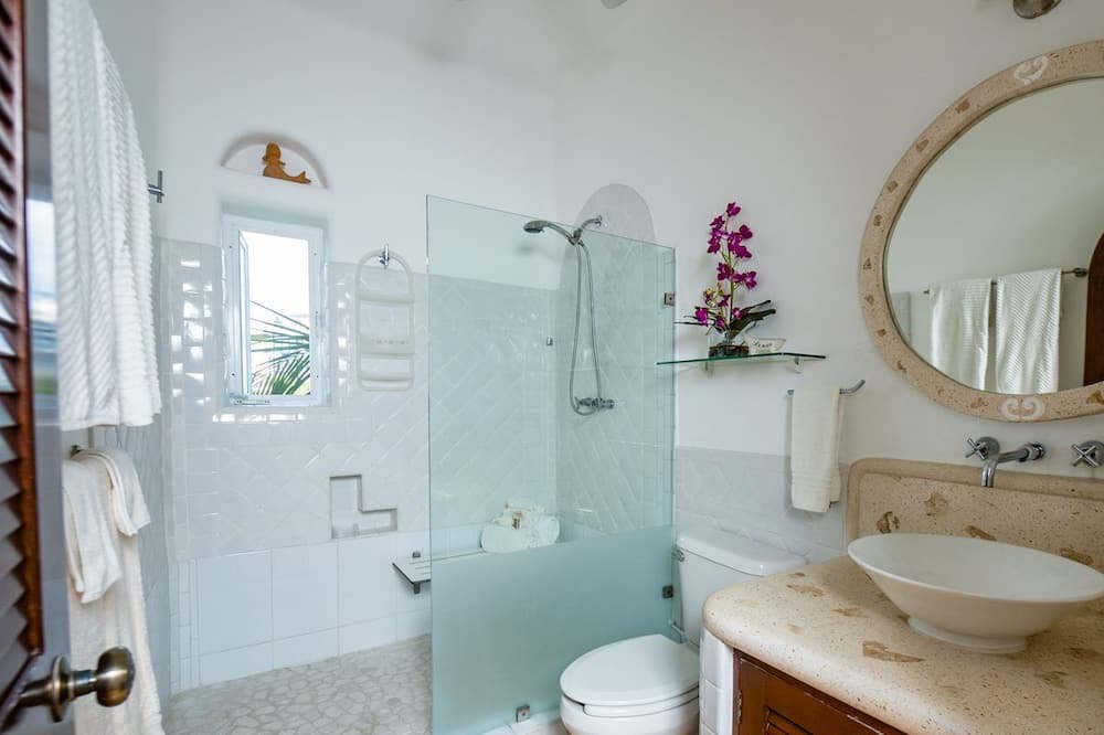 Photo of Bathroom in Playa del Carmen