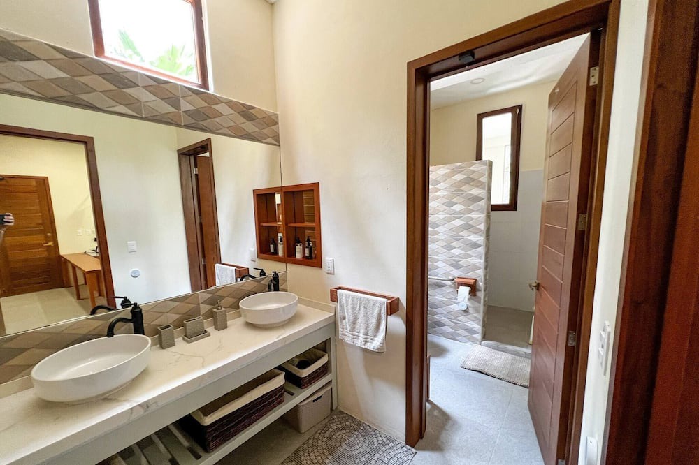 Photo of Bathroom in Buenavista