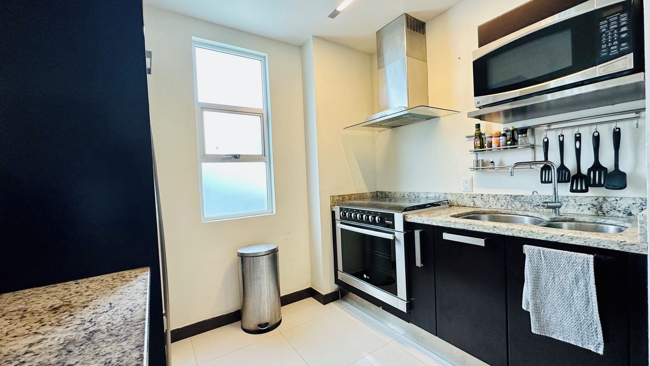 Photo of Kitchen in 12th Street