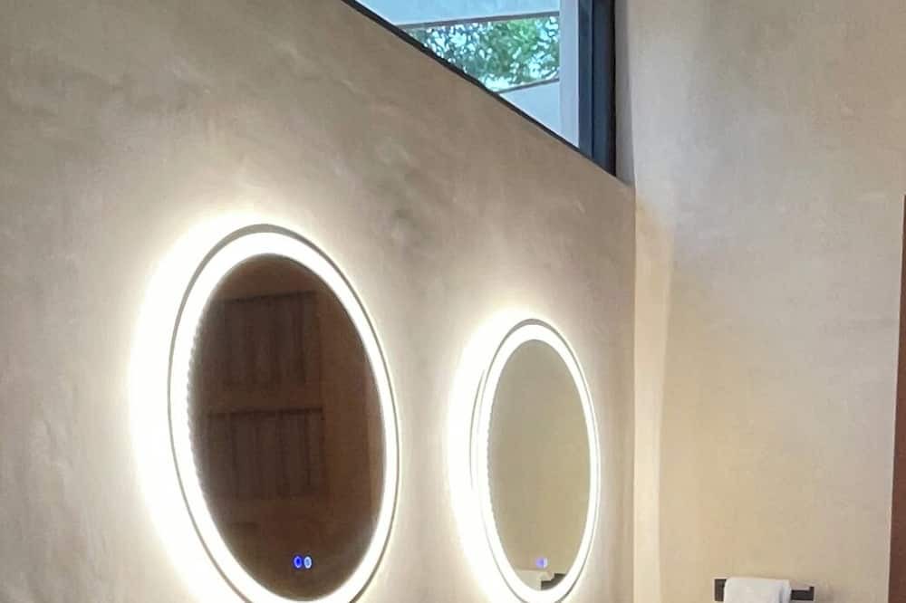 Photo of Bathroom in Tankah