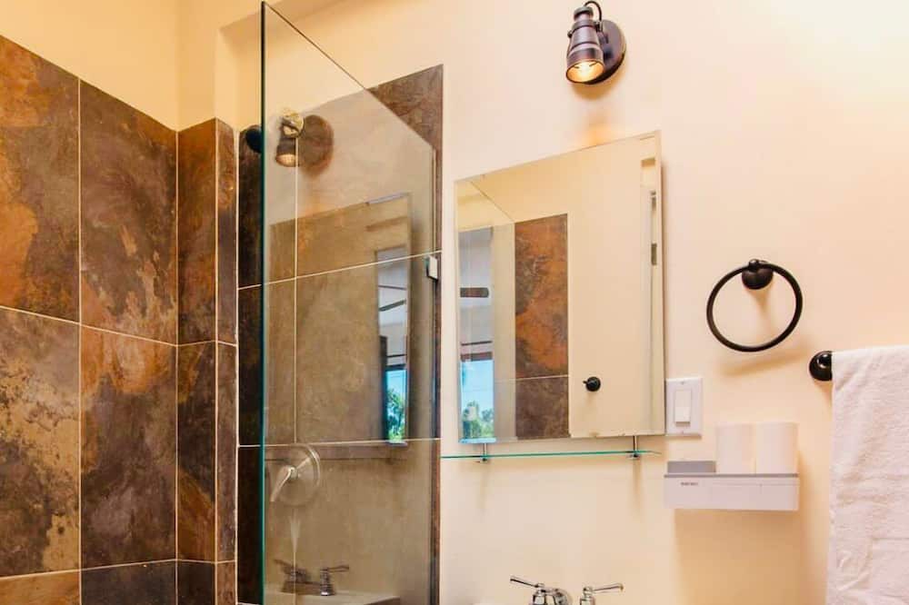 Photo of Bathroom in Tankah