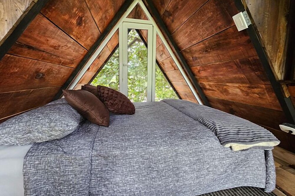 Photo of Bedroom in Santa Lucia Milpas Altas