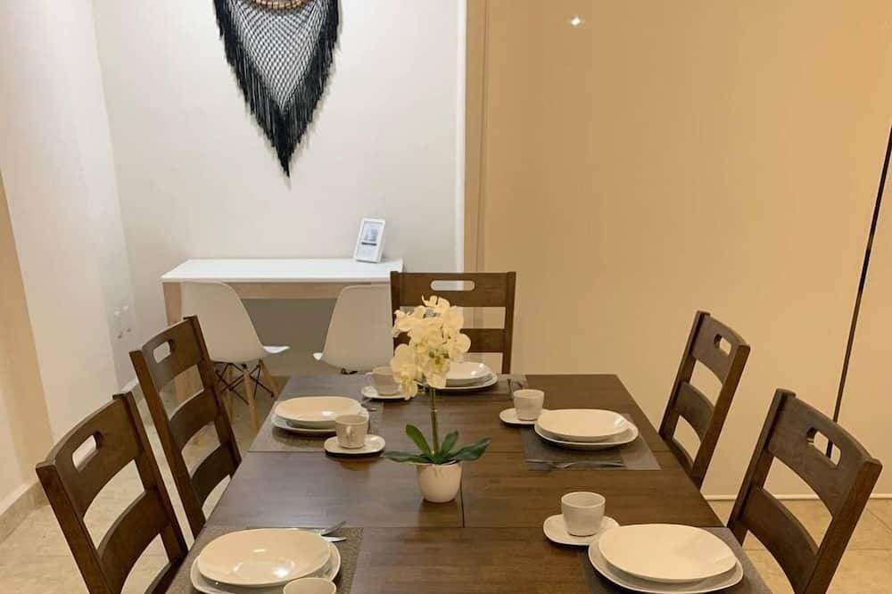 Photo of Kitchen in Jacinto Pat