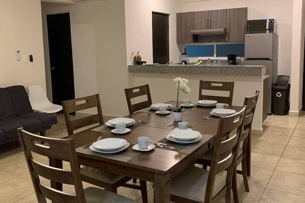 Photo of Kitchen in Jacinto Pat