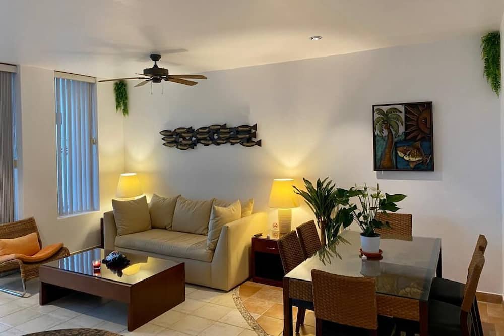 Photo of Livingroom in Costa Maya