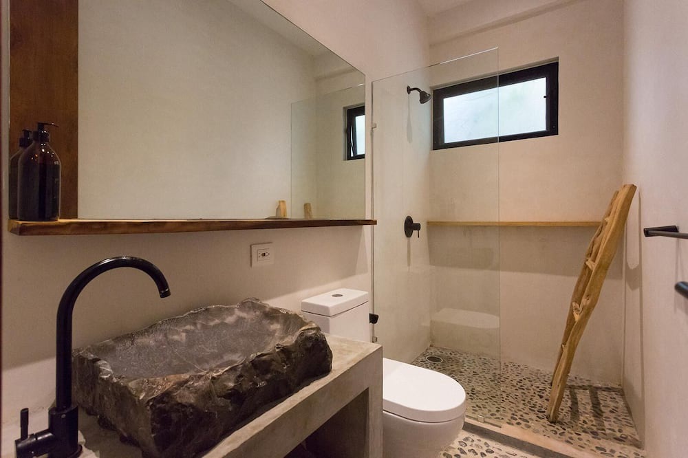 Photo of Bathroom in Zama