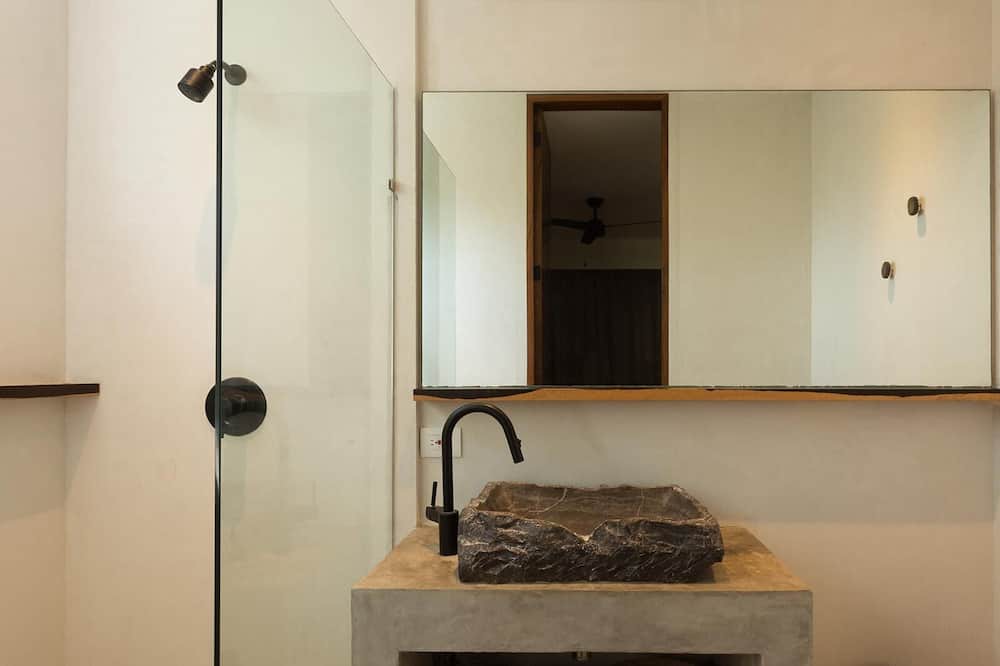 Photo of Bathroom in Zama