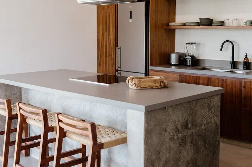 Photo of Kitchen in Zama