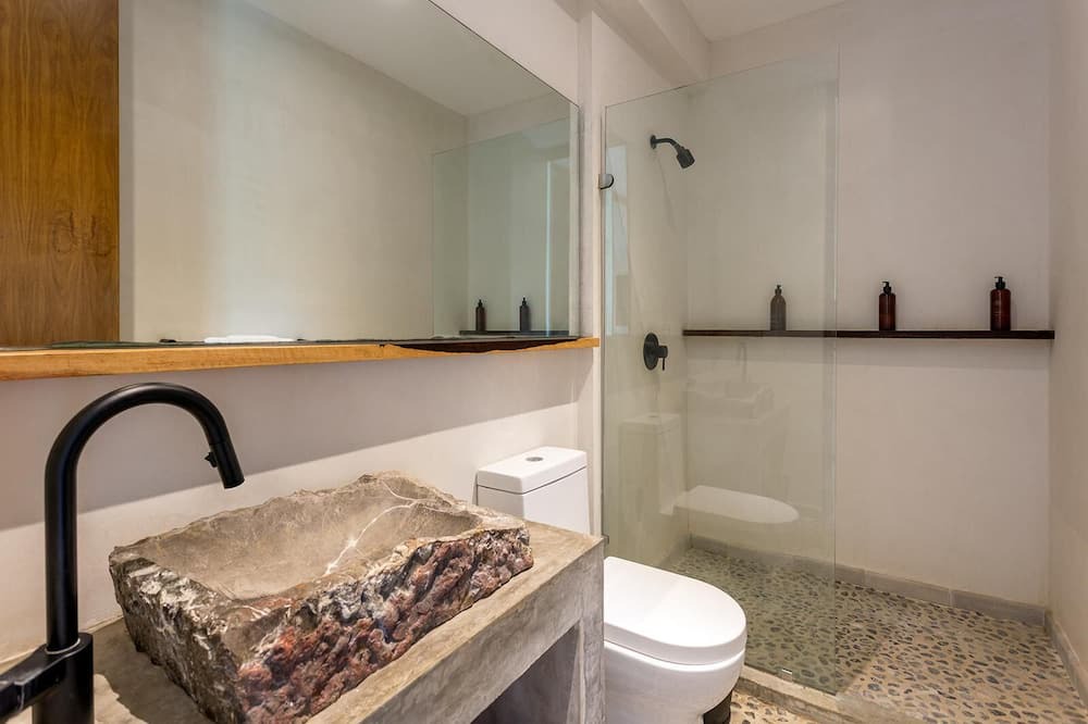 Photo of Bathroom in Zama