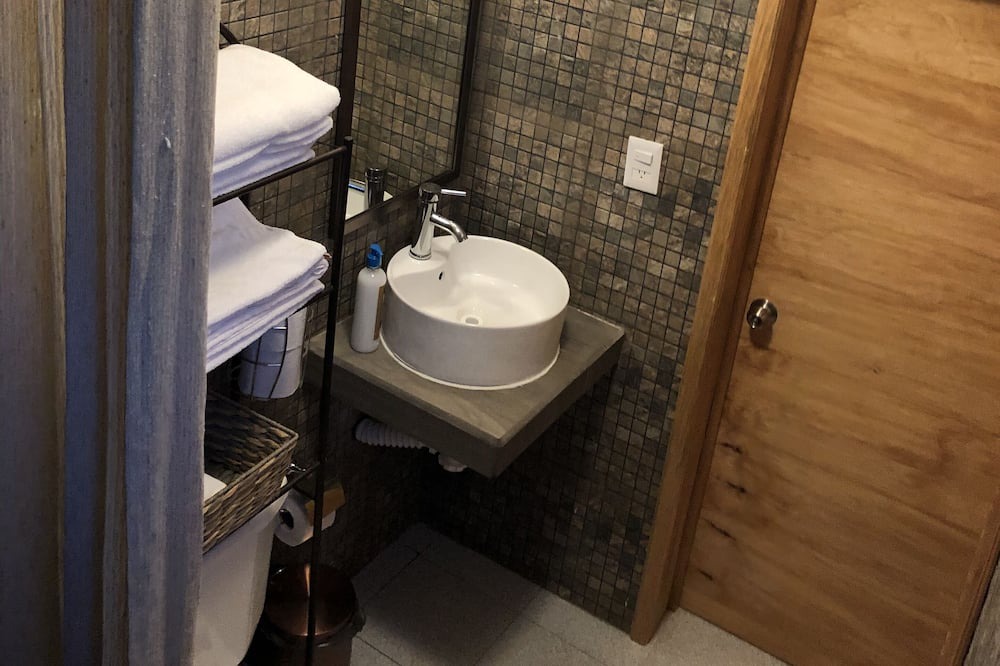 Photo of Bathroom in Colonia Adolfo Lopez Mateos