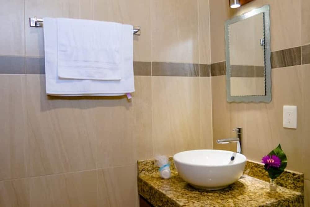 Photo of Bathroom in Isla Mujeres