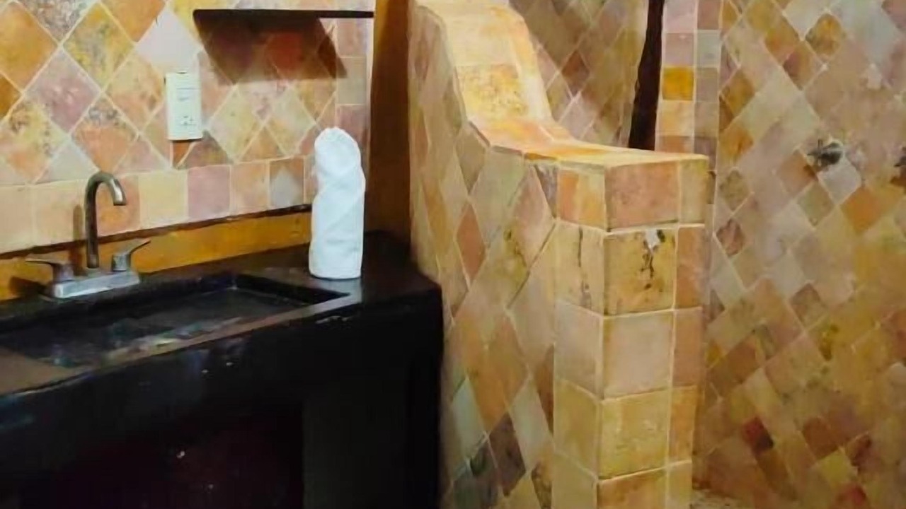 Photo of Bathroom in Leona Vicario