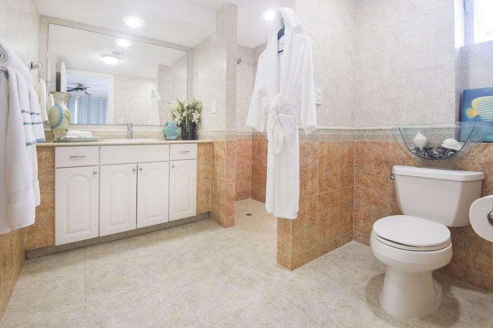 Photo of Bathroom in Colonia Andres