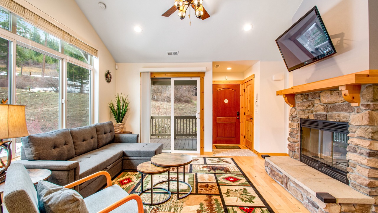 Photo of Livingroom in Ronald