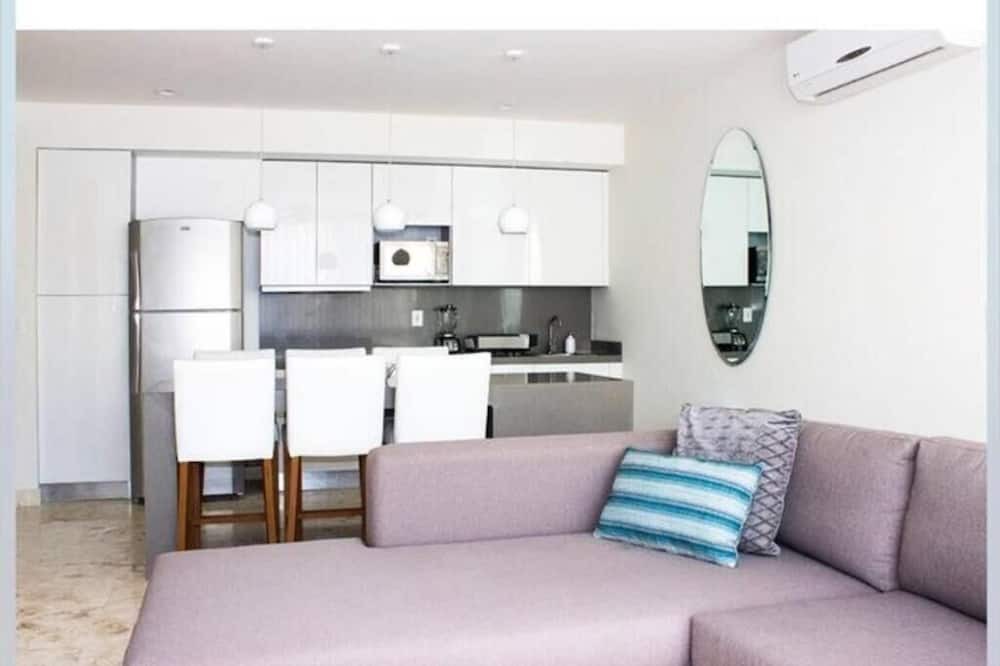 Photo of Livingroom in Downtown