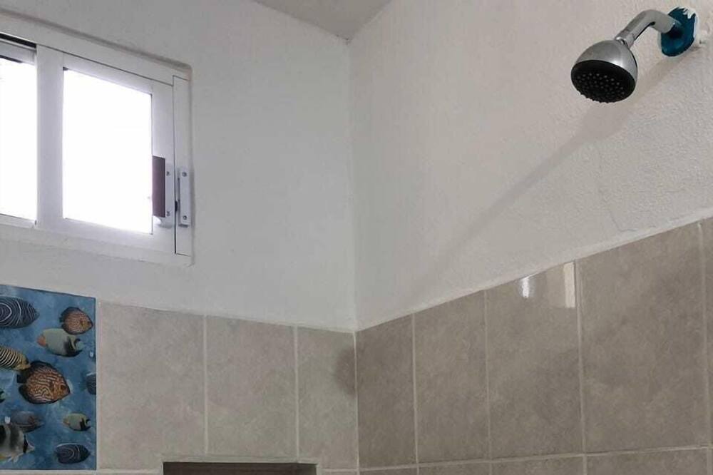 Photo of Bathroom in Alfredo V. Bonfil