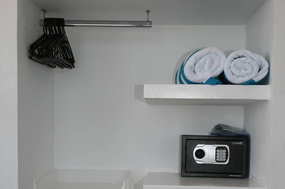 Photo of Bedroom in Centro - Supmza 001