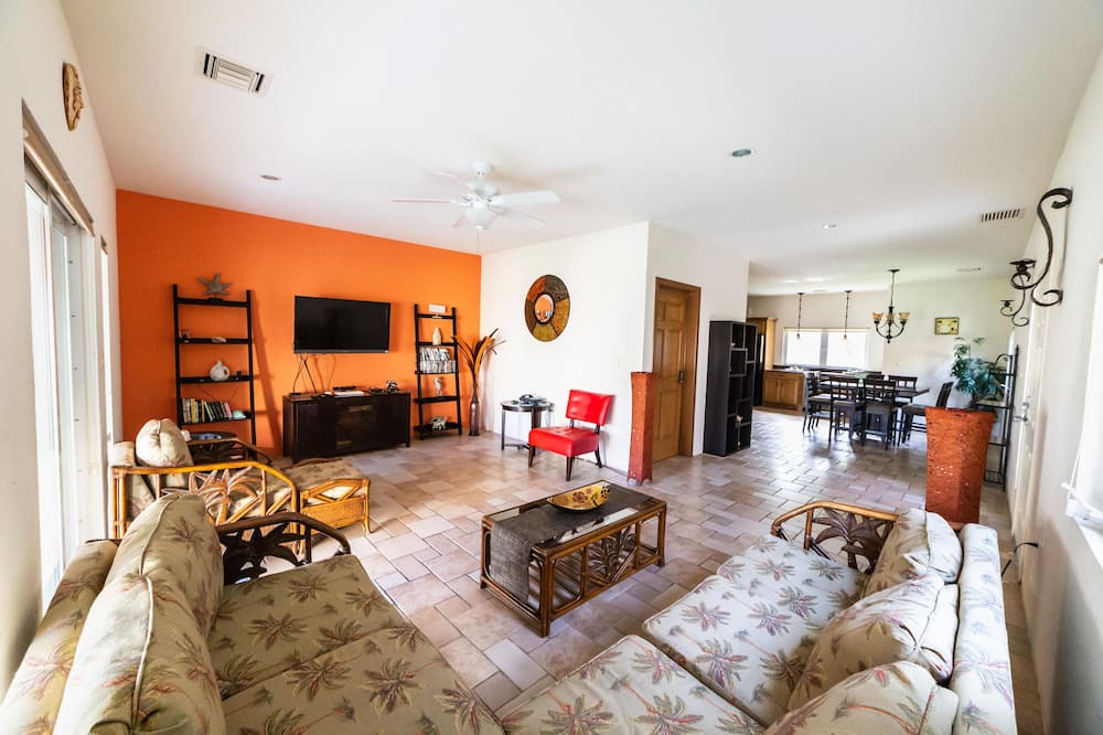 Photo of Livingroom in Costa Maya